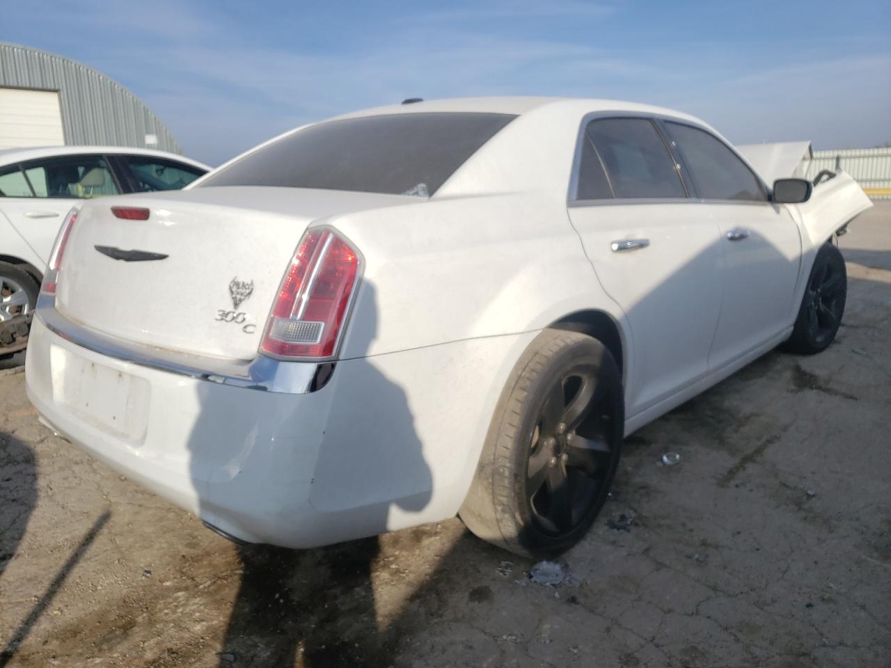 Photo 4 from auction – 2014 CHRYSLER 300C with VIN 2C3CCAKT5EH128727