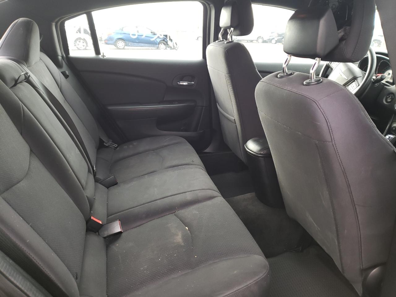 Photo 6 from auction – 2013 CHRYSLER 200 LX with VIN 1C3CCBAB0DN733047