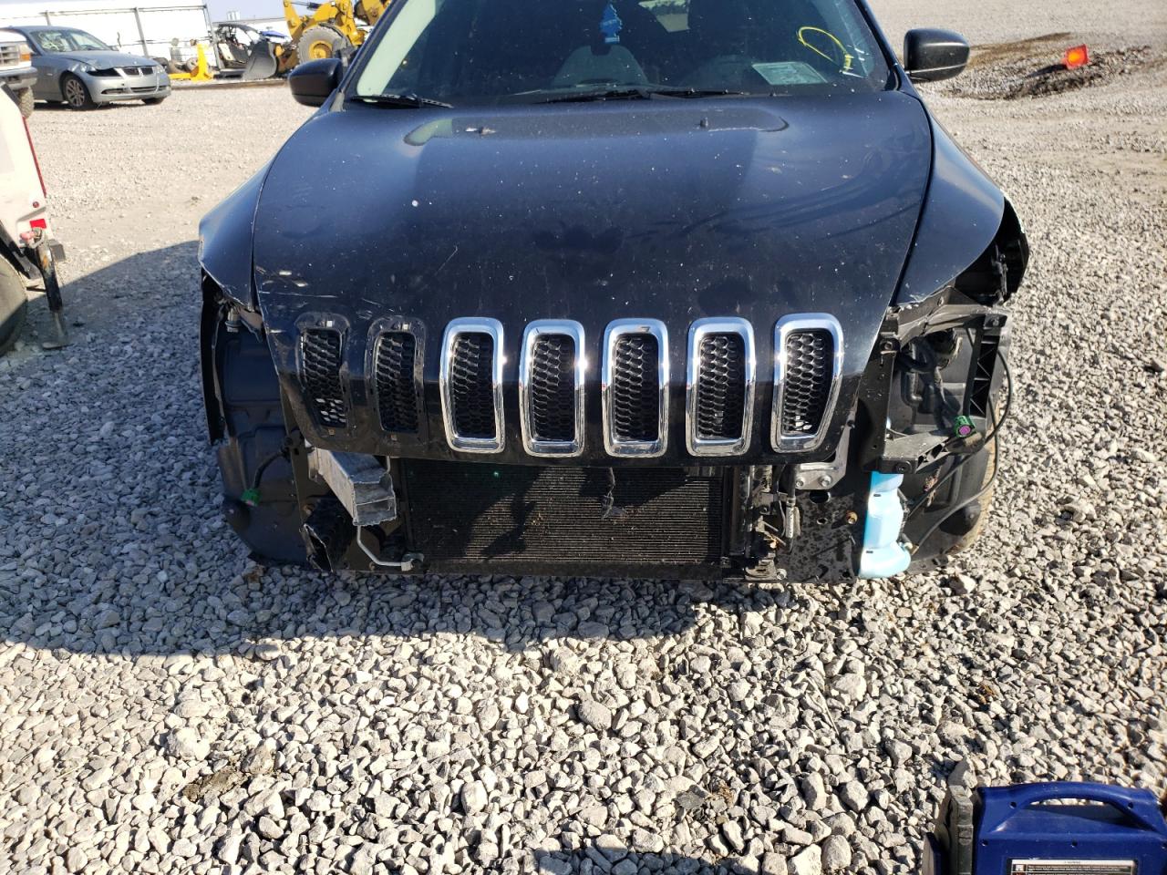 Photo 9 from auction – 2015 JEEP CHEROKEE S with VIN 1C4PJLAB4FW731923