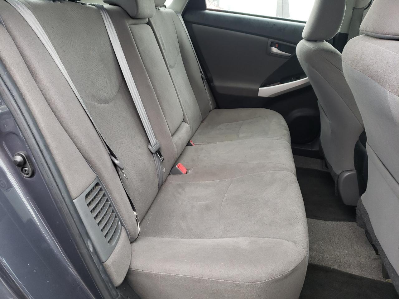 Photo 6 from auction – 2014 TOYOTA PRIUS with VIN JTDKN3DU5E0385362