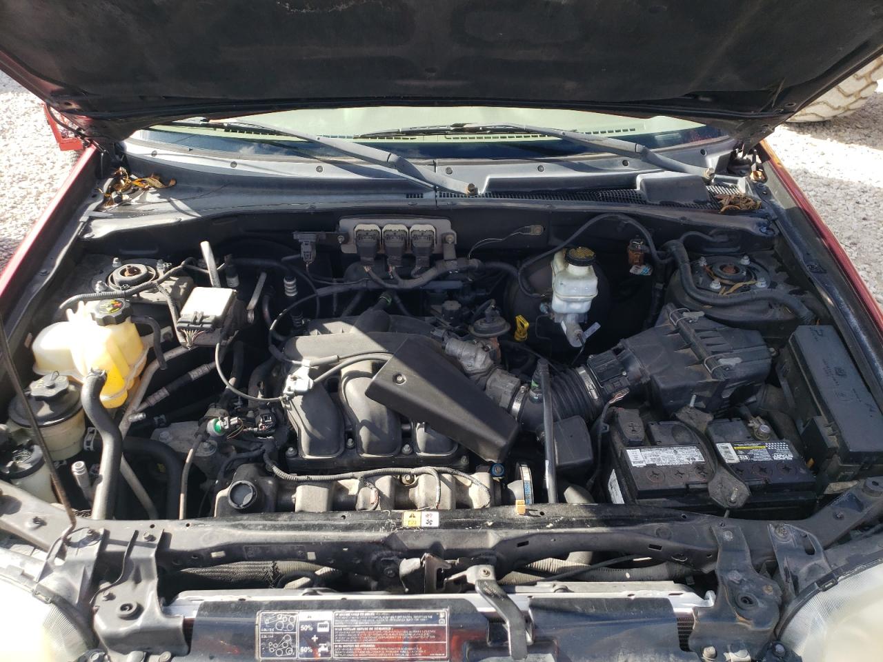 Photo 7 from auction – 2005 FORD ESCAPE XLT with VIN 1FMCU03125KA92631