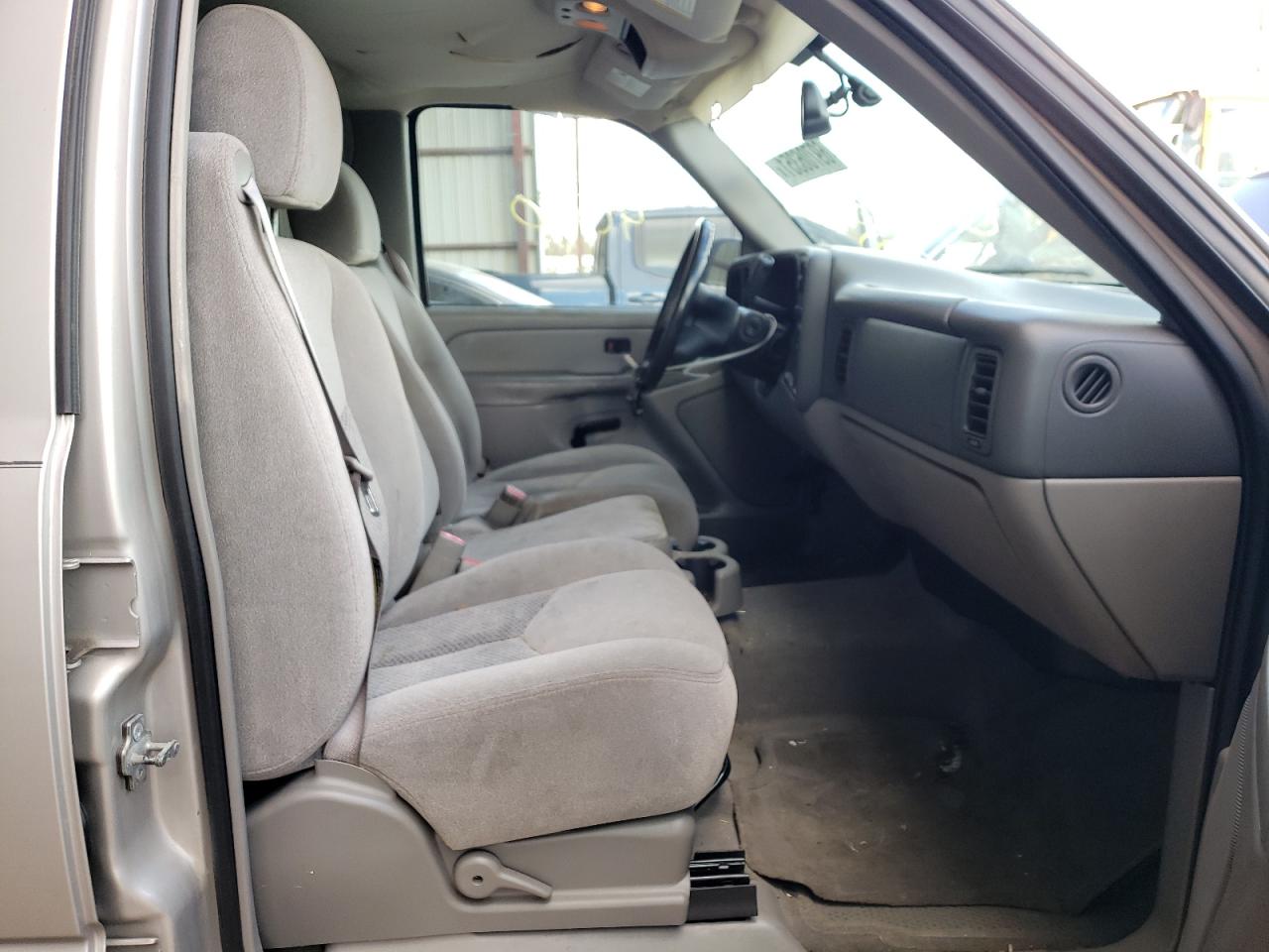 Photo 5 from auction – 2005 CHEVROLET AVALANCHE with VIN 3GNEC12Z25G135960