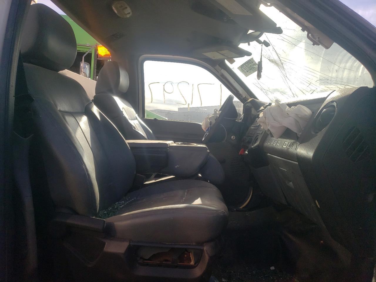 Photo 5 from auction – 2015 FORD F550 SUPER with VIN 1FDUF5HT1FEC47224