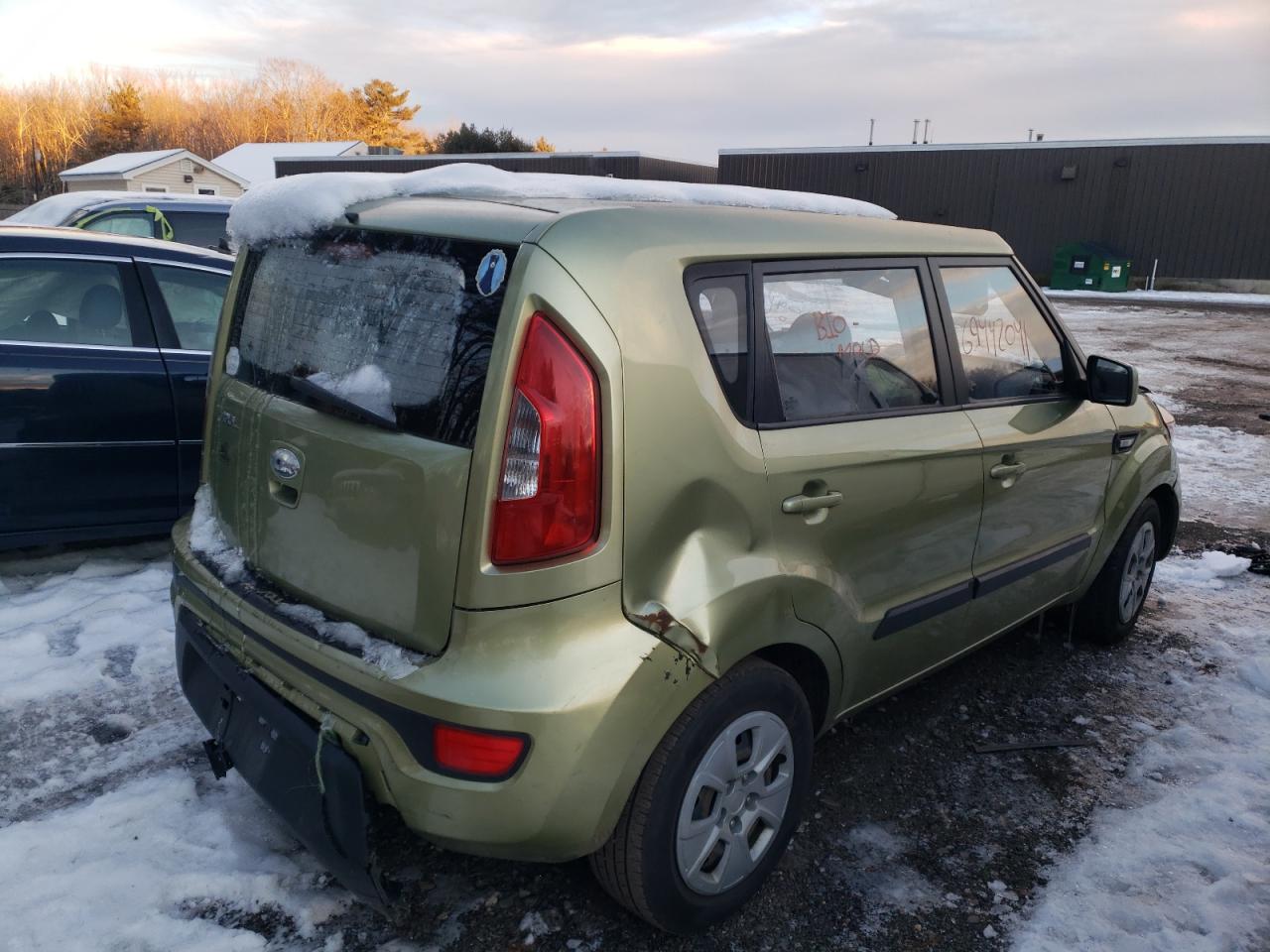 Photo 4 from auction – 2013 KIA SOUL with VIN KNDJT2A58D7618102