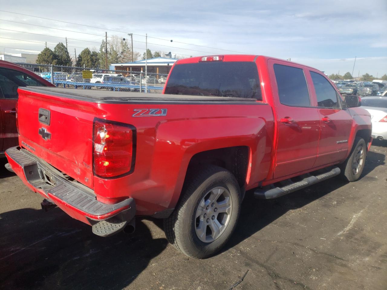 Photo 4 from auction – 2017 CHEVROLET SILVERADO with VIN 3GCUKREC1HG142058