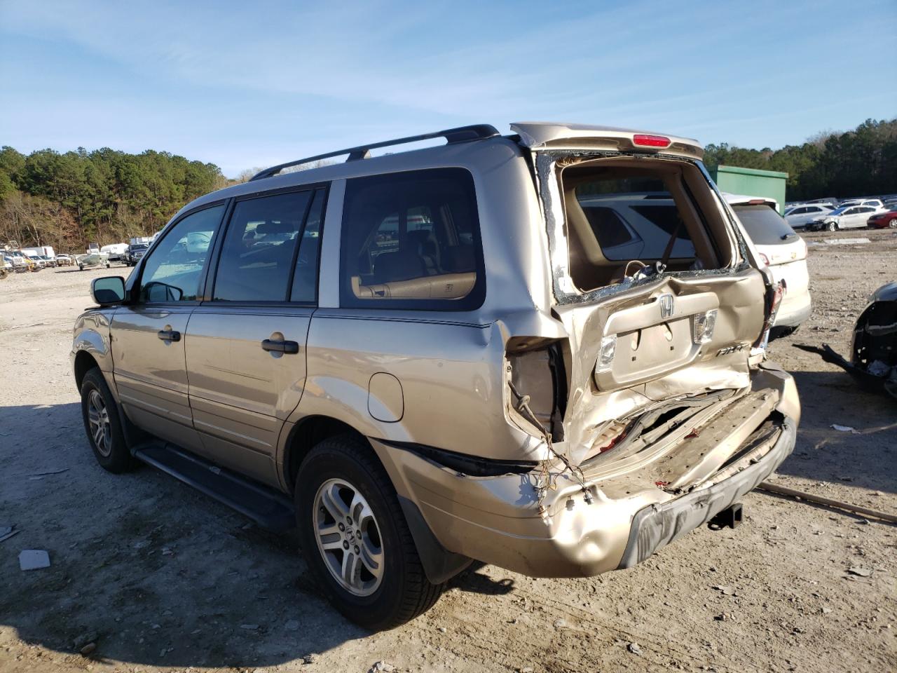 Photo 3 from auction – 2005 HONDA PILOT EXL with VIN 5FNYF18565B044827
