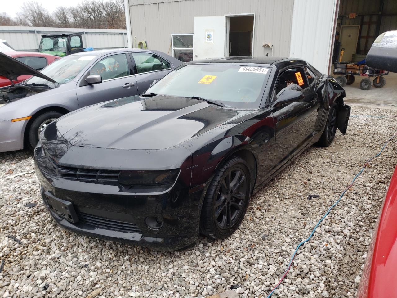 Photo 2 from auction – 2015 CHEVROLET CAMARO LS with VIN 2G1FB1E39F9301063