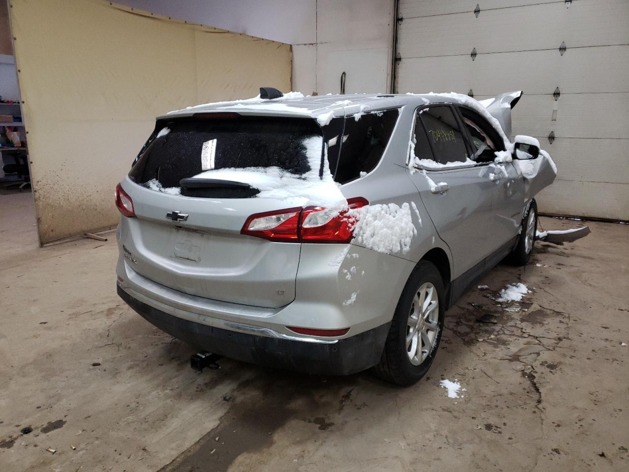 Photo 4 from auction – 2018 CHEVROLET EQUINOX LT with VIN 2GNAXJEV4J6280418