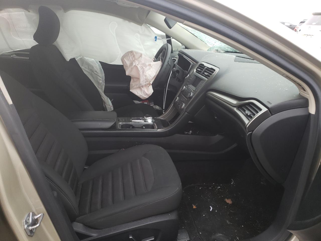 Photo 5 from auction – 2017 FORD FUSION SE with VIN 3FA6P0LU6HR195897