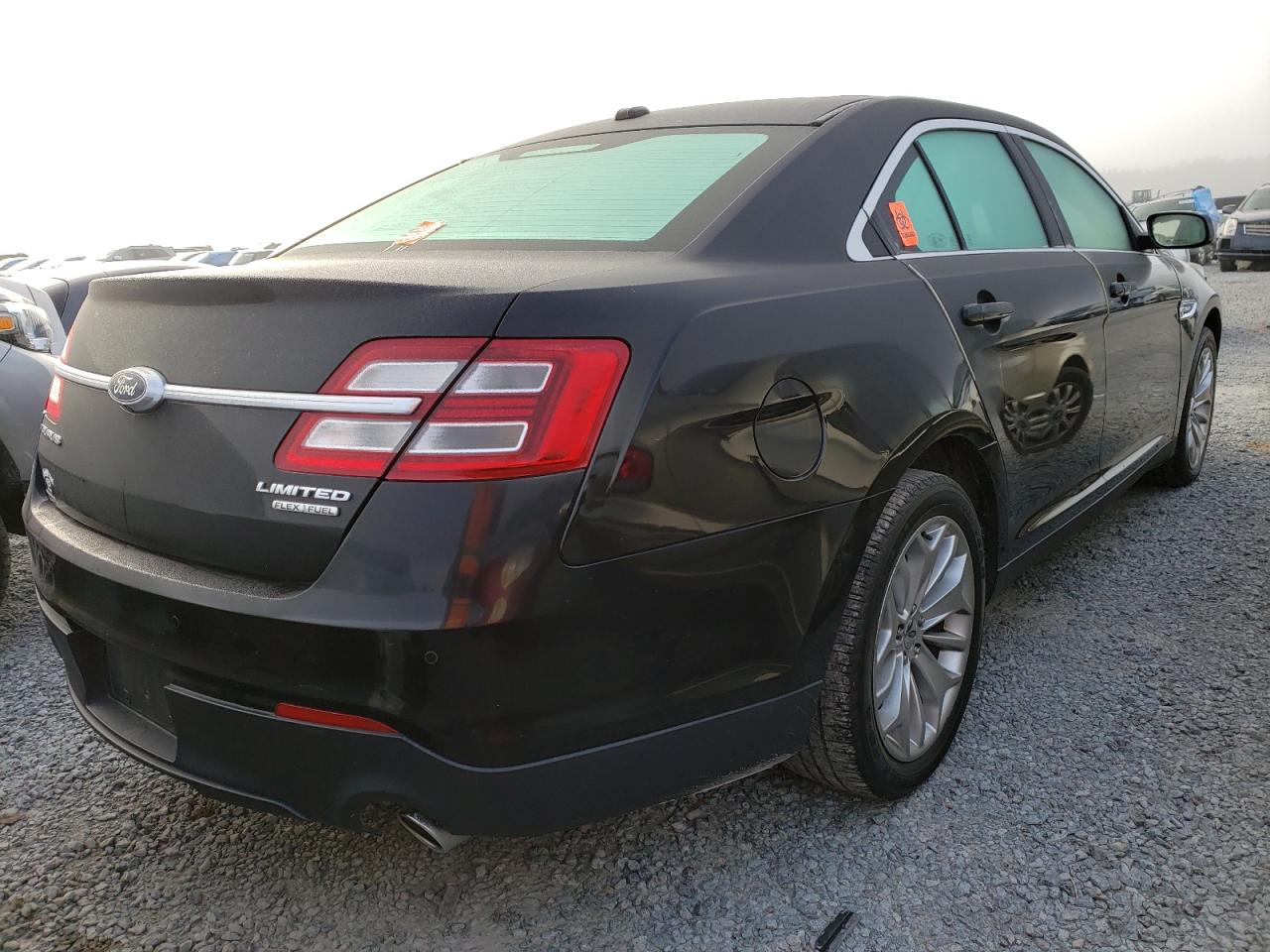Photo 4 from auction – 2017 FORD TAURUS LIM with VIN 1FAHP2F82HG129129