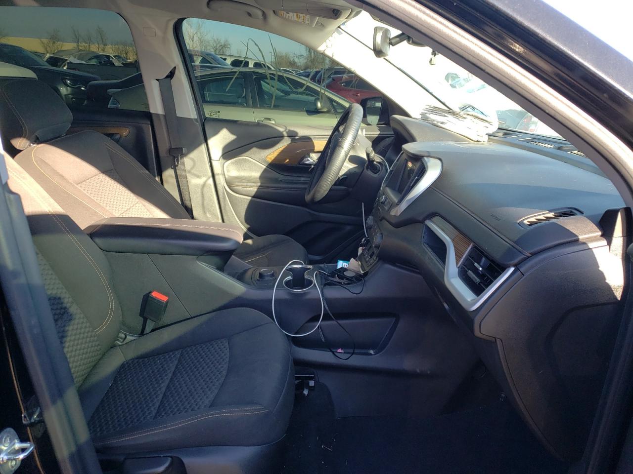 Photo 5 from auction – 2020 GMC TERRAIN SL with VIN 3GKALTEV3LL315856