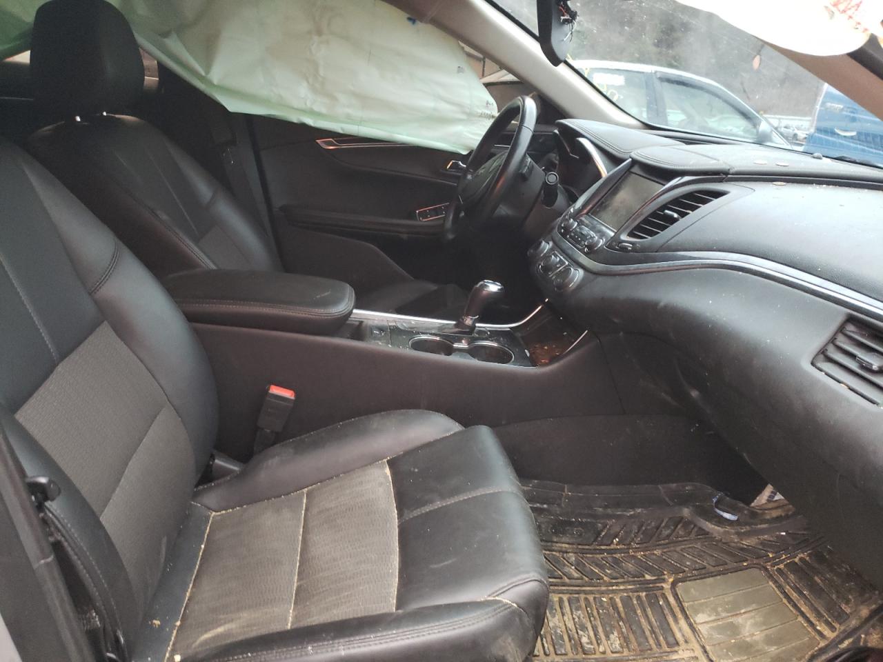 Photo 5 from auction – 2018 CHEVROLET IMPALA LT with VIN 1G1105S32JU111922