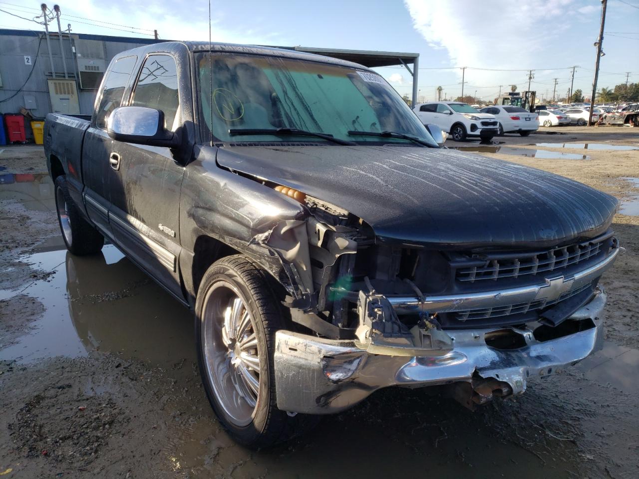 CHEVROLET SILVERADO 2002 with VIN 2GCEC19T221366291 - Photo from auction