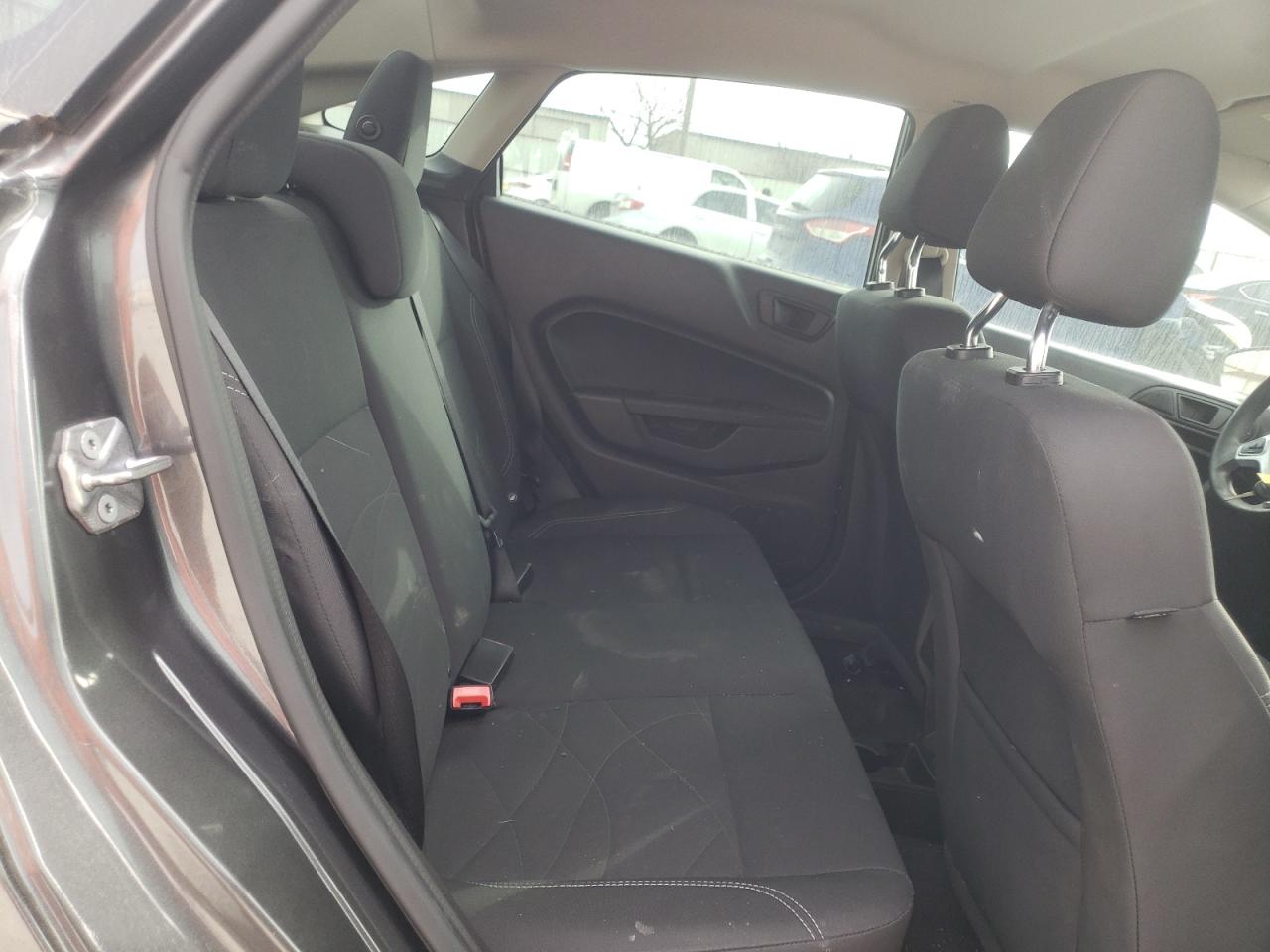 Photo 6 from auction – 2018 FORD FIESTA SE with VIN 3FADP4BJ4JM132225