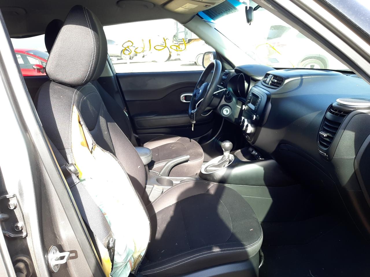 Photo 5 from auction – 2016 KIA SOUL with VIN KNDJN2A29G7408418