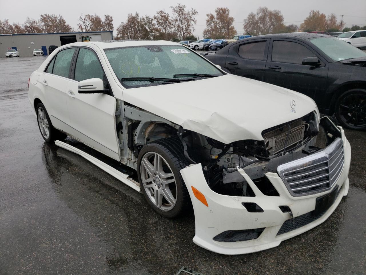 MERCEDES-BENZ E 550 2010 with VIN WDDHF7CB2AA051024 - Photo from auction