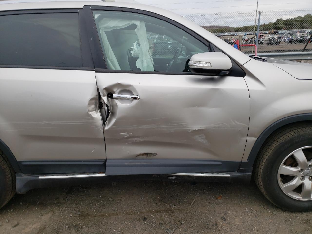 Photo 9 from auction – 2012 KIA SORENTO BA with VIN 5XYKT3A67CG298310
