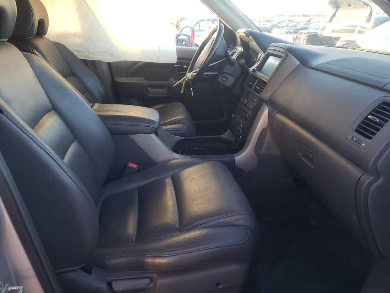 Photo 5 from auction – 2006 HONDA PILOT EX with VIN 2HKYF18786H520564