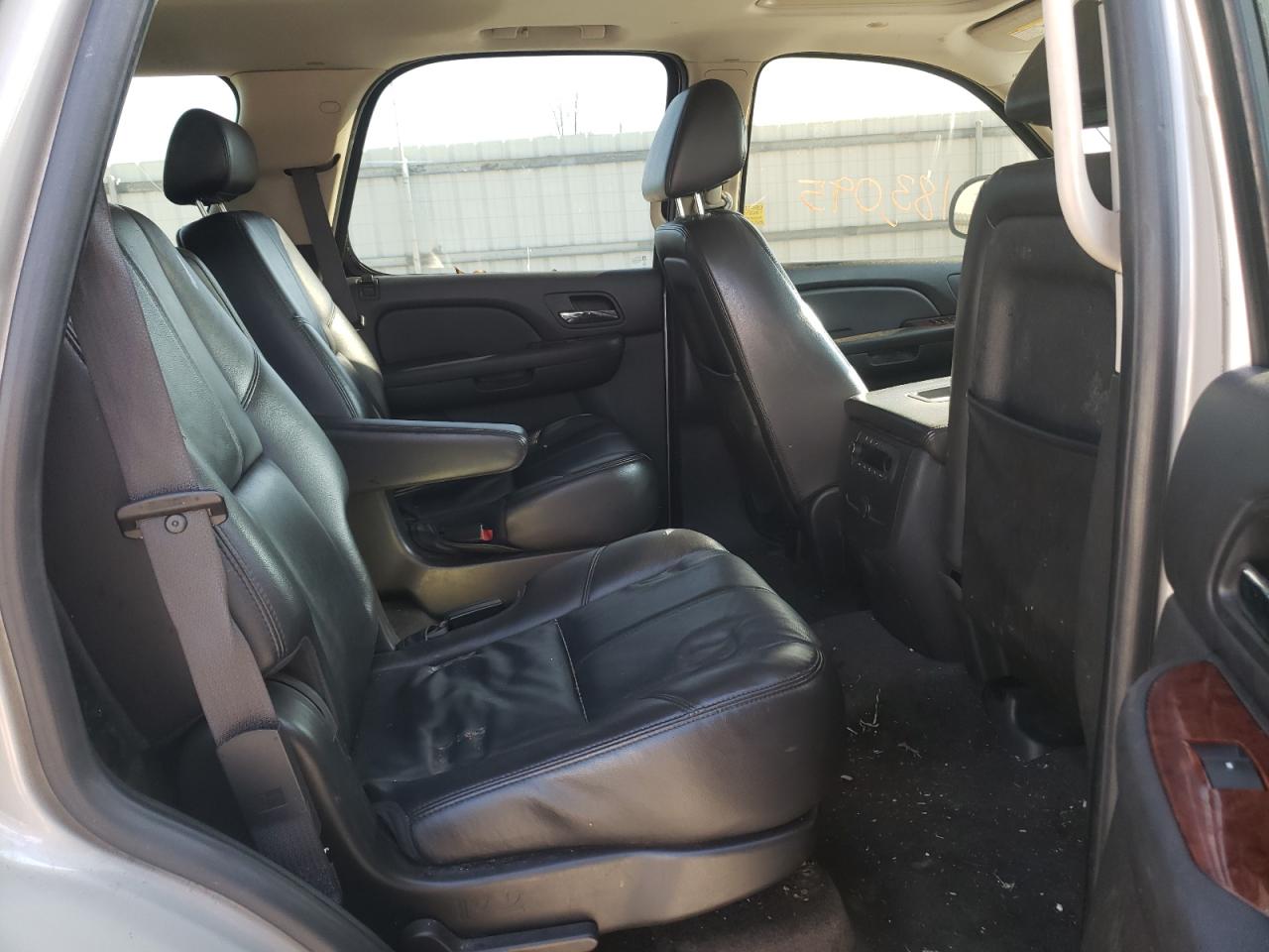 Photo 6 from auction – 2009 GMC YUKON SLT with VIN 1GKFC33J19R268172