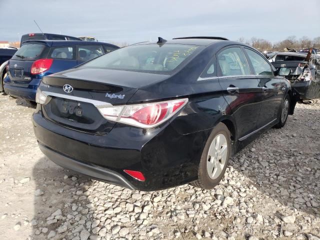 Photo 4 from auction – 2012 HYUNDAI SONATA HYB with VIN KMHEC4A41CA054679