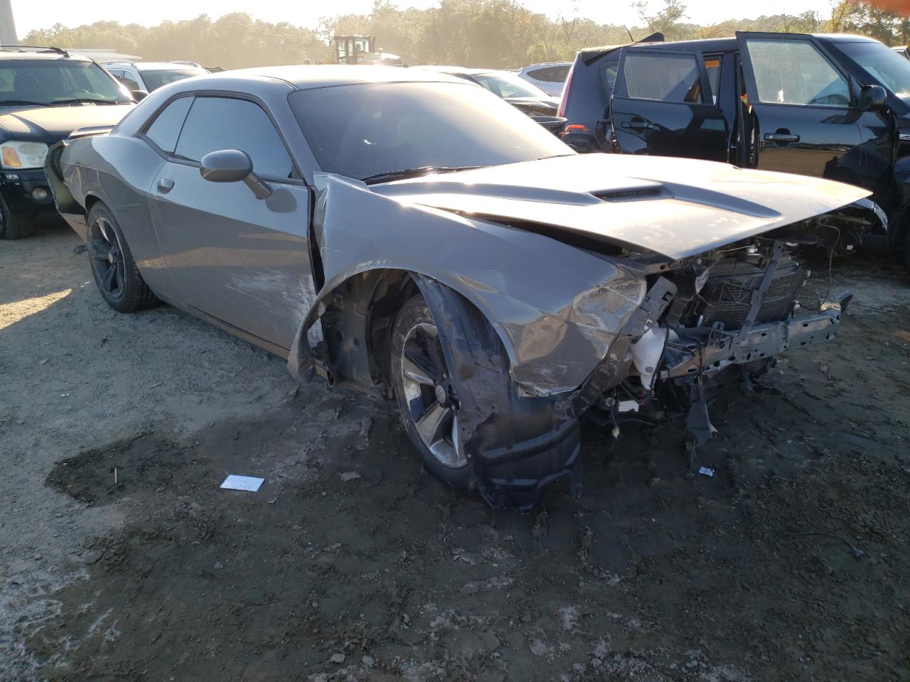 DODGE CHALLENGER 2019 with VIN 2C3CDZAG2KH557688 - Photo from auction