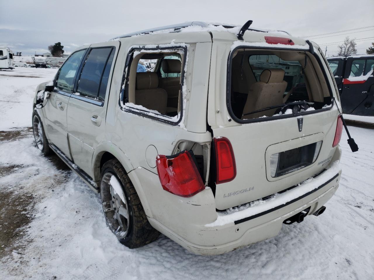 Photo 3 from auction – 2005 LINCOLN NAVIGATOR with VIN 5LMFU27505LJ20391