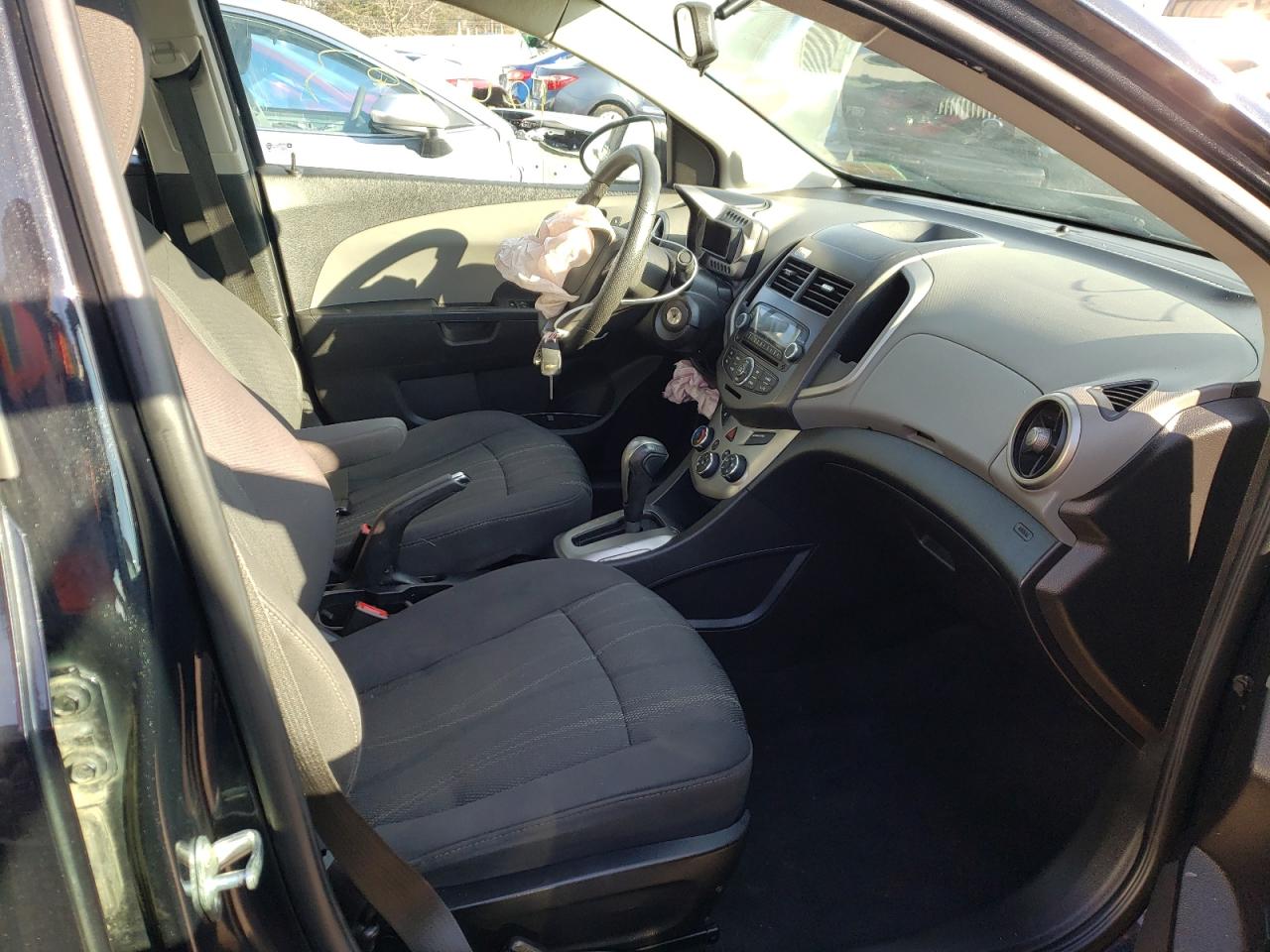 Photo 5 from auction – 2014 CHEVROLET SONIC LT with VIN 1G1JC5SH7E4238500