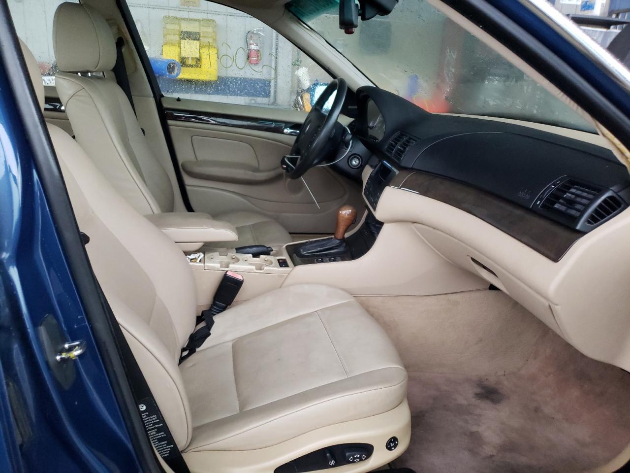 Photo 5 from auction – 2001 BMW 330 I with VIN WBAAV534X1FJ69908
