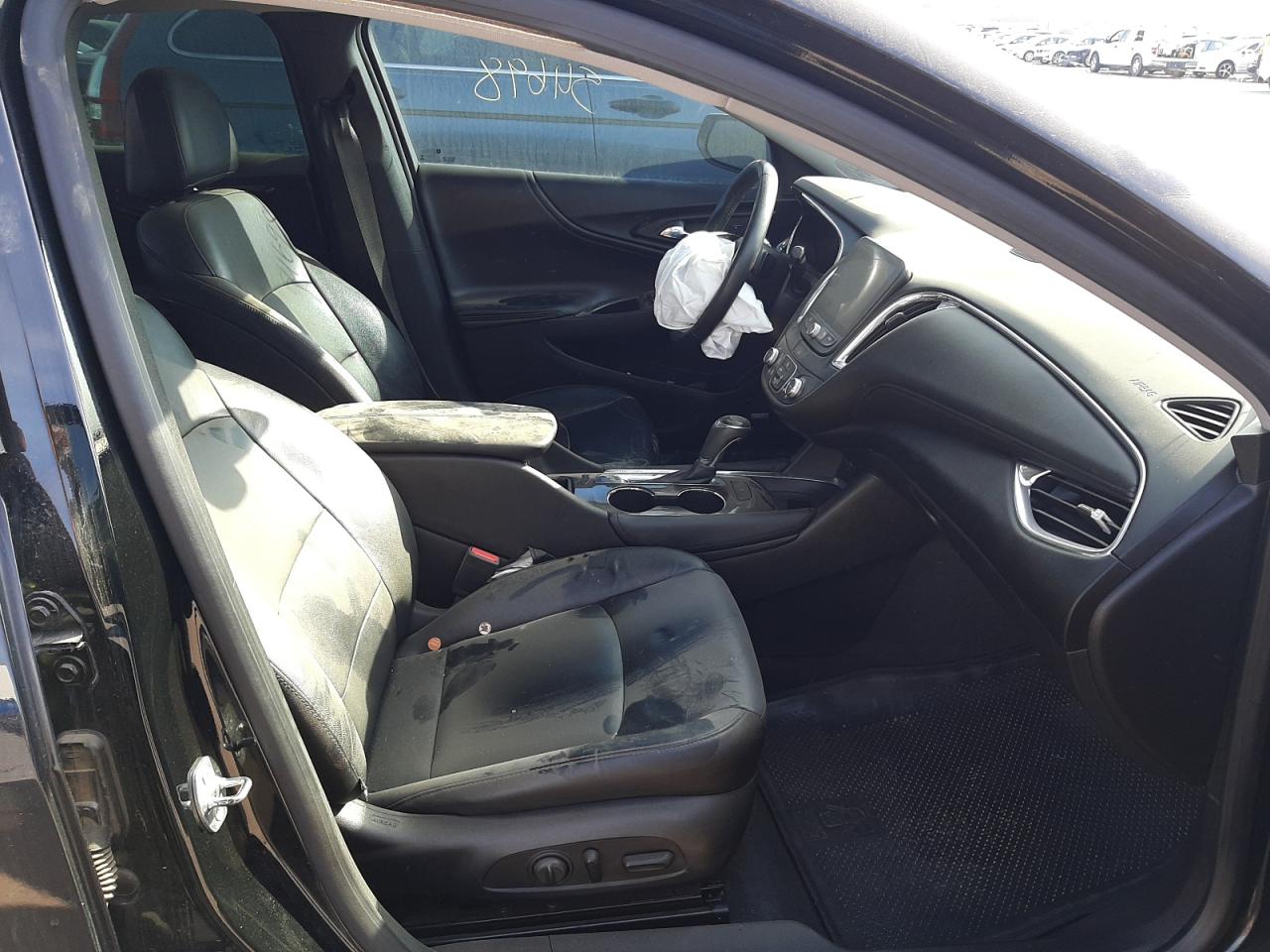 Photo 5 from auction – 2016 CHEVROLET MALIBU LT with VIN 1G1ZE5ST6GF205755