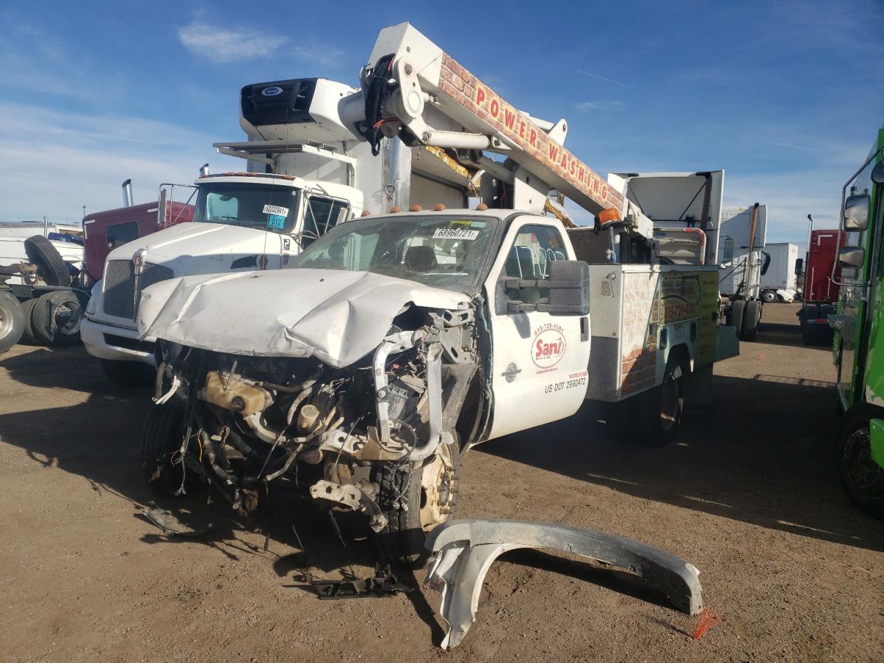 Photo 2 from auction – 2015 FORD F550 SUPER with VIN 1FDUF5HT1FEC47224