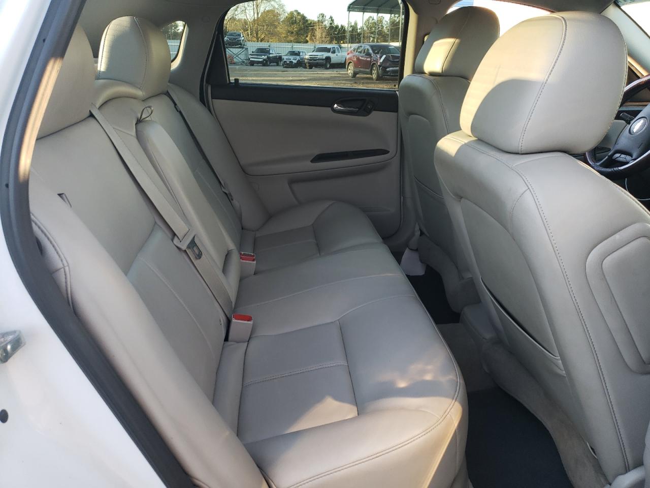 Photo 6 from auction – 2012 CHEVROLET IMPALA LTZ with VIN 2G1WC5E32C1114438