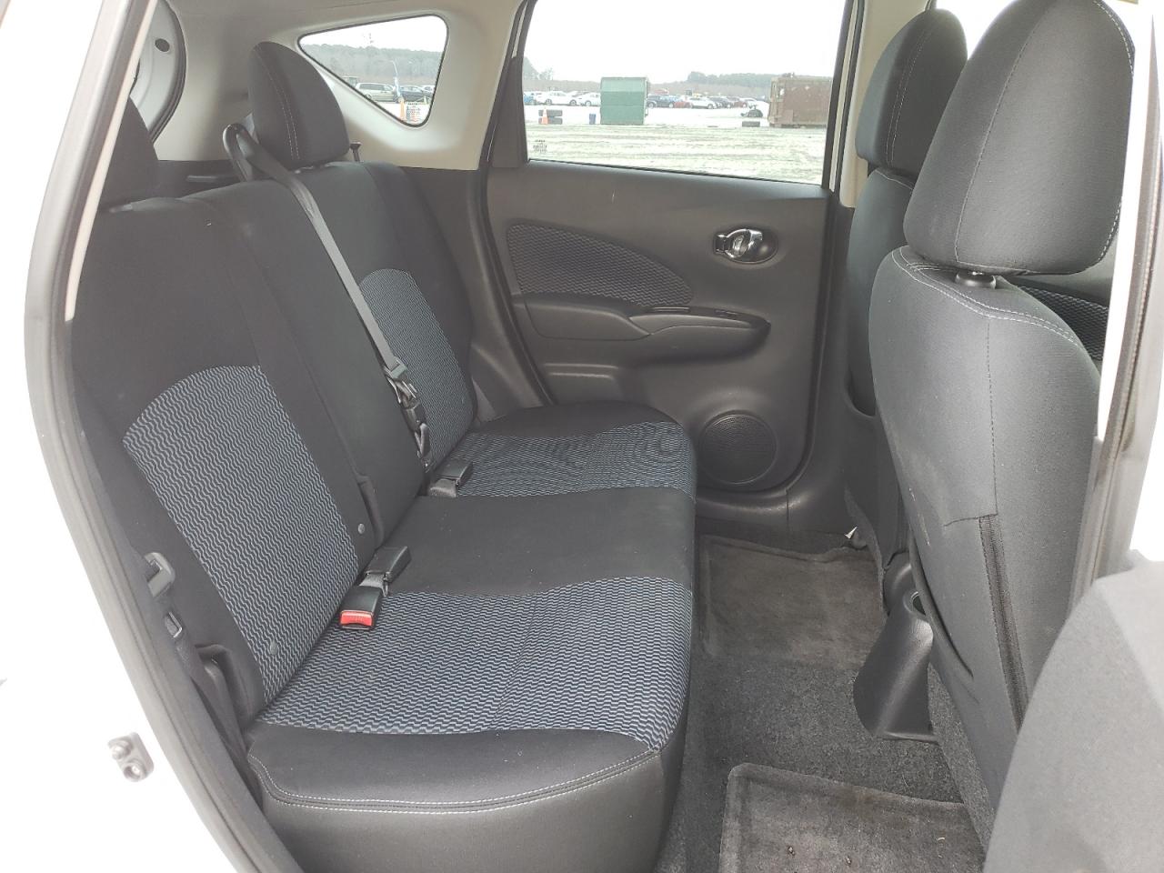 Photo 6 from auction – 2015 NISSAN VERSA NOTE with VIN 3N1CE2CP6FL423103