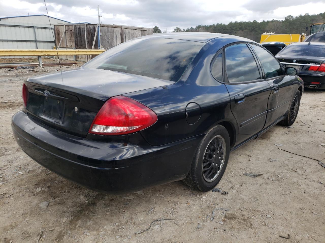 Photo 4 from auction – 2007 FORD TAURUS SE with VIN 1FAFP53U87A138803