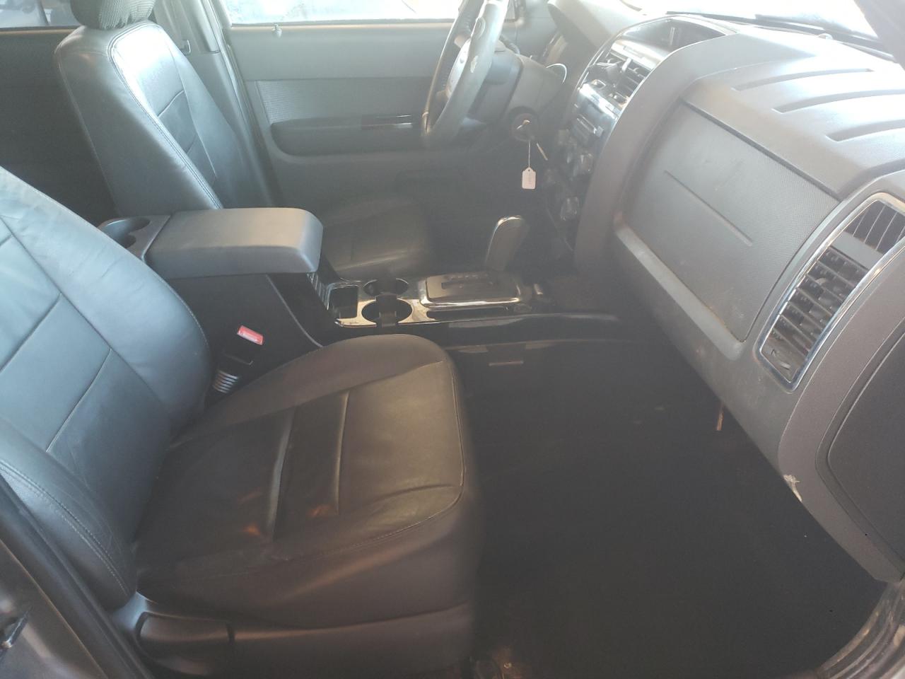 Photo 5 from auction – 2012 FORD ESCAPE LIM with VIN 1FMCU0EG6CKC84567