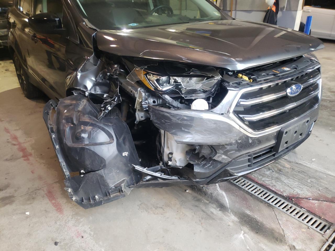 Photo 9 from auction – 2018 FORD ESCAPE SE with VIN 1FMCU0GD9JUA19274