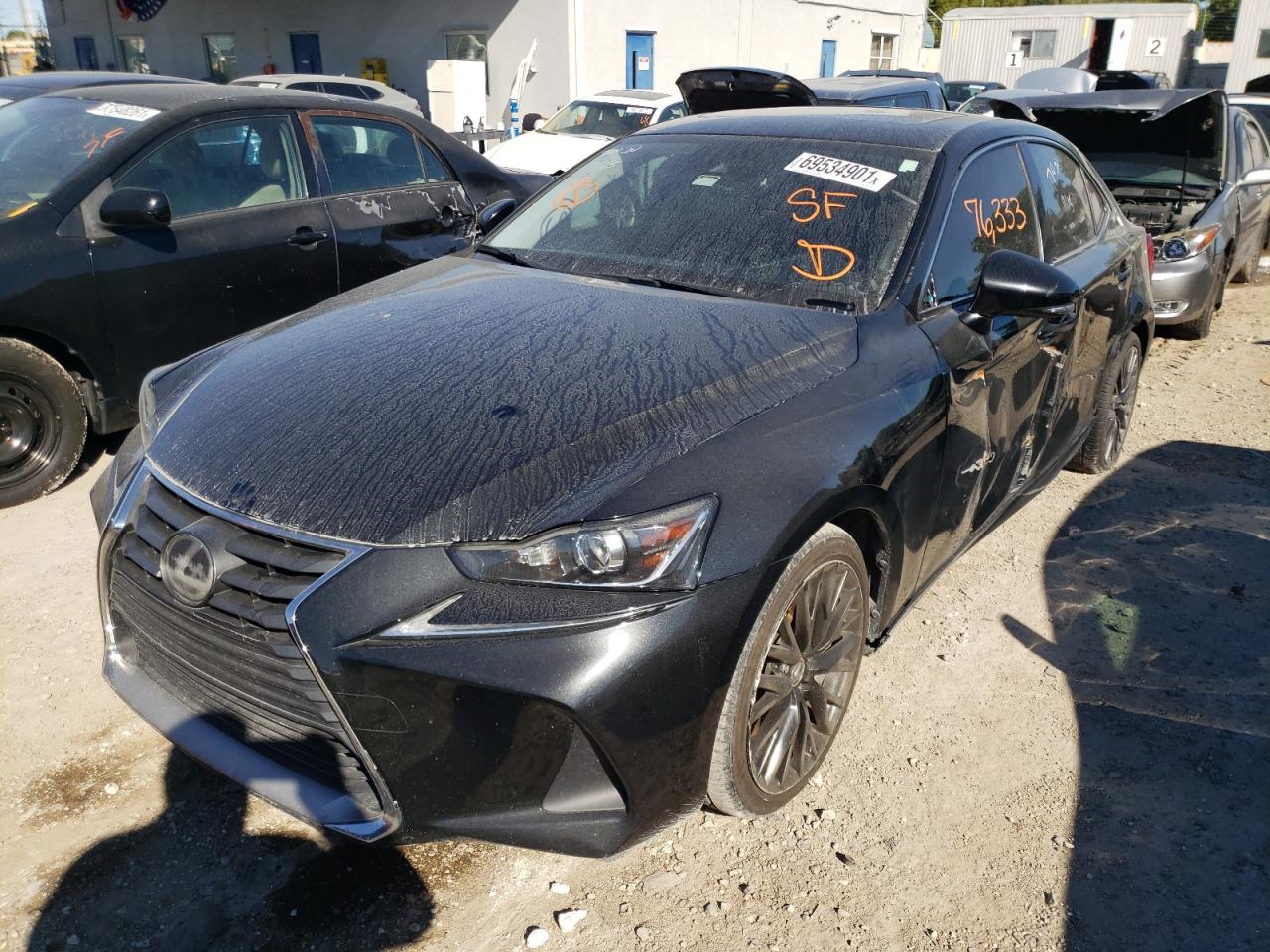 Photo 2 from auction – 2017 LEXUS IS 200T with VIN JTHBA1D23H5045227