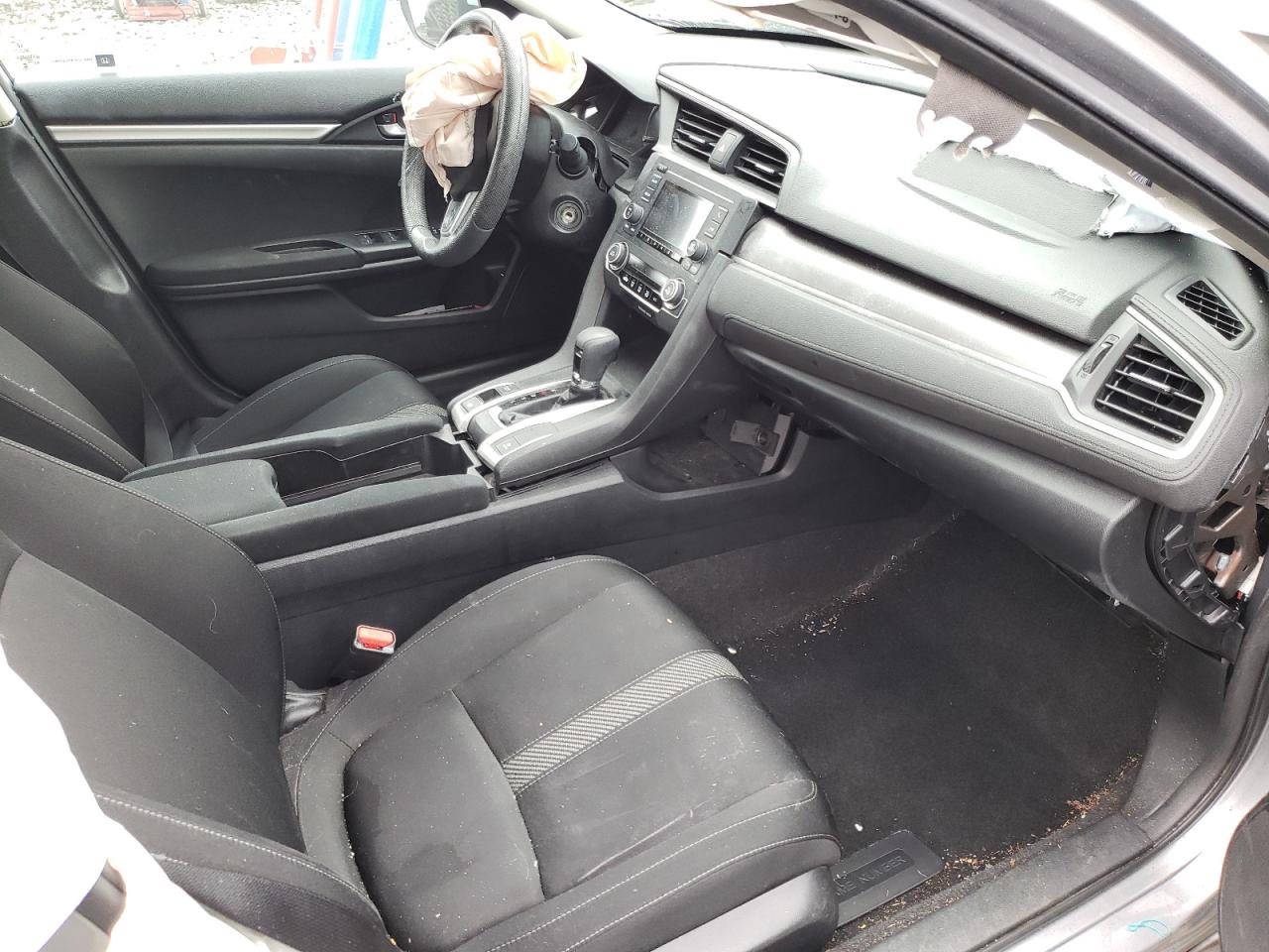 Photo 5 from auction – 2017 HONDA CIVIC LX with VIN 19XFC2F54HE203573