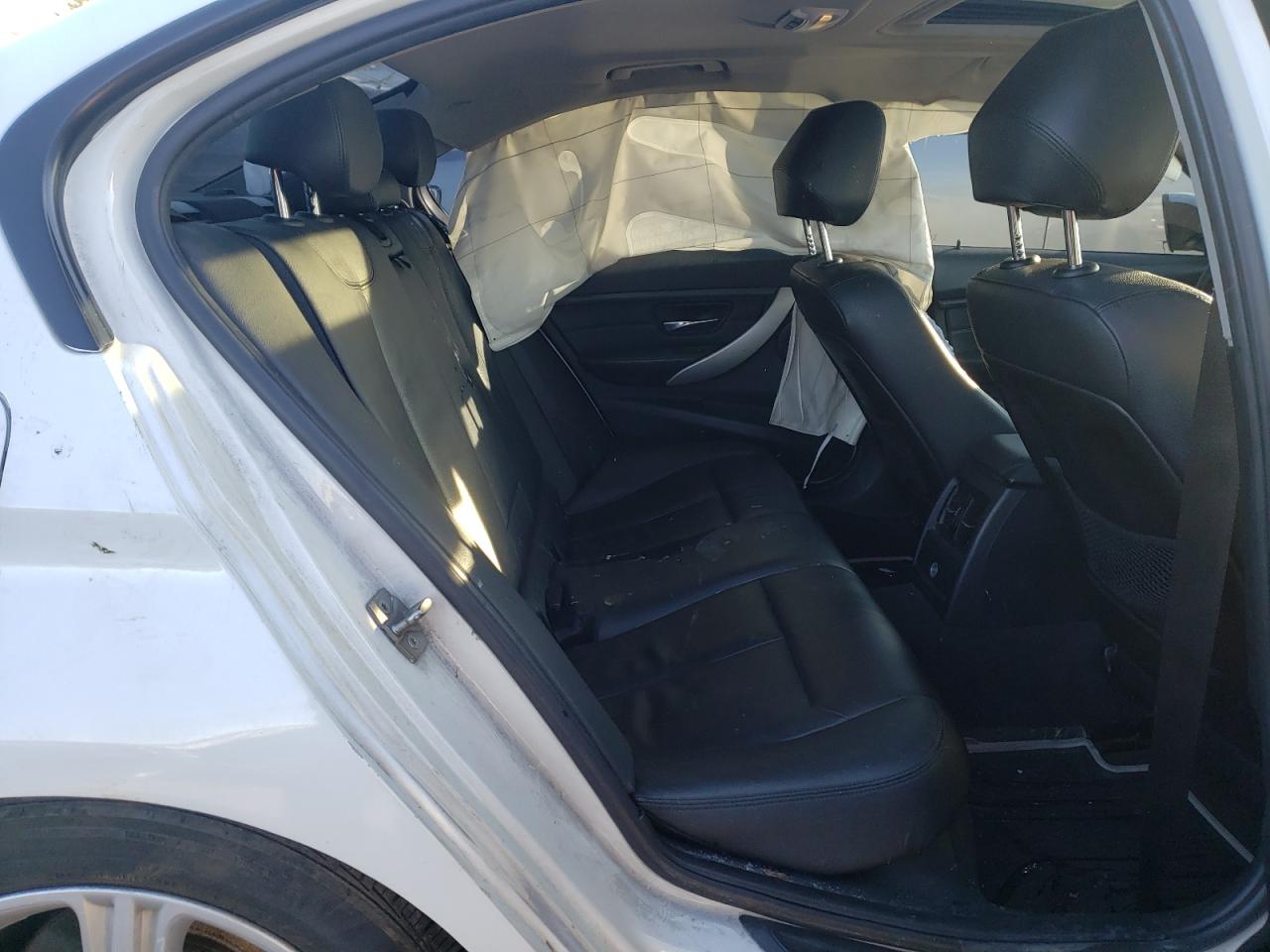 Photo 6 from auction – 2013 BMW 328 XI with VIN WBA3B3C59DF538924