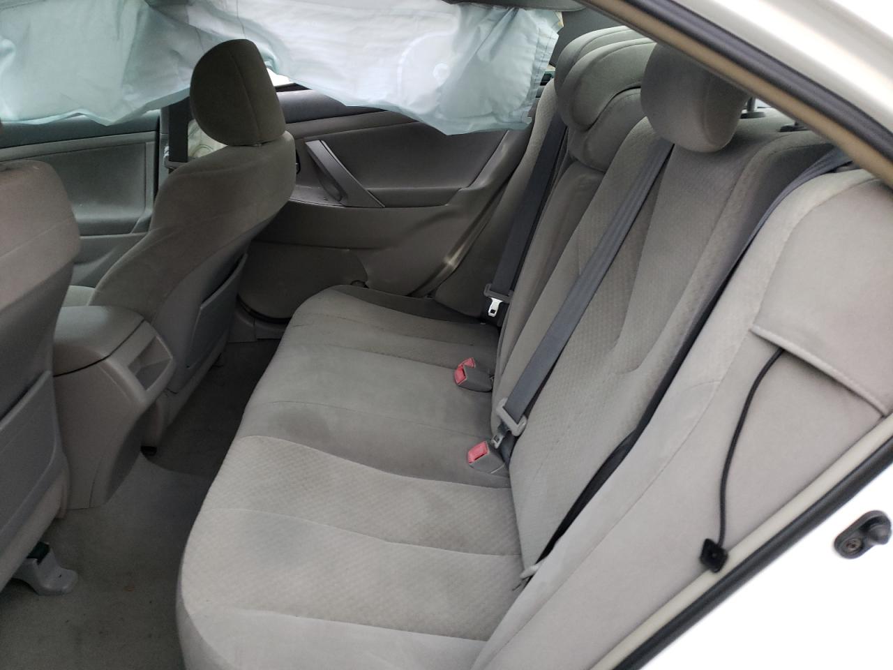 Photo 6 from auction – 2007 TOYOTA CAMRY CE with VIN 4T1BE46K47U504902