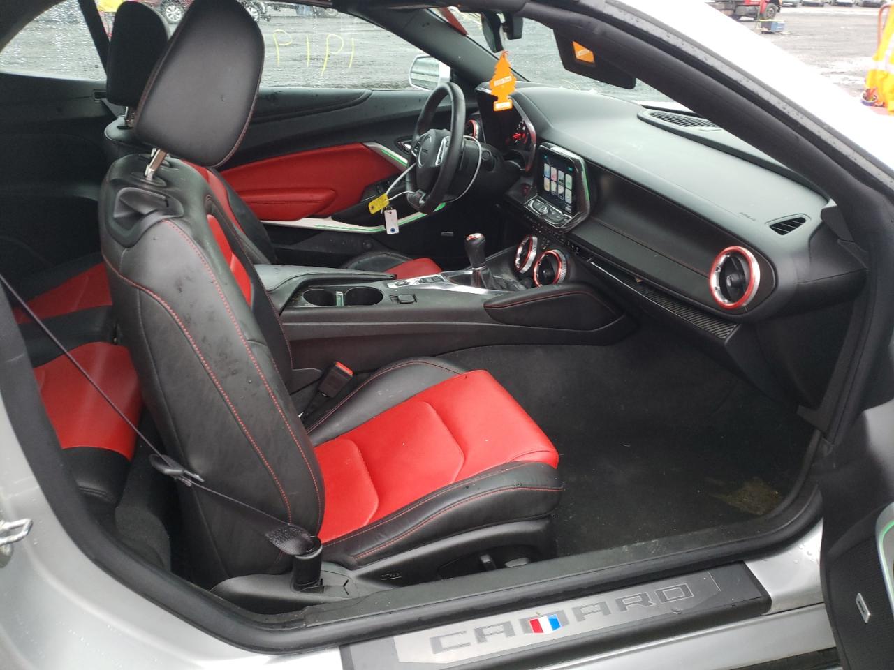 Photo 5 from auction – 2016 CHEVROLET CAMARO SS with VIN 1G1FG3D76G0154763