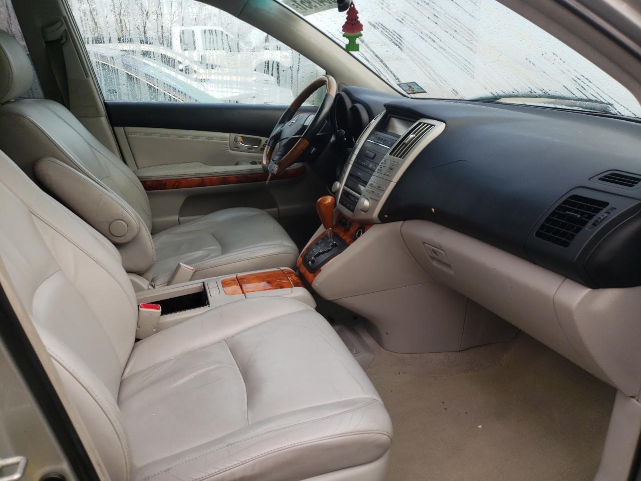 Photo 5 from auction – 2005 LEXUS RX 330 with VIN 2T2HA31U95C059544