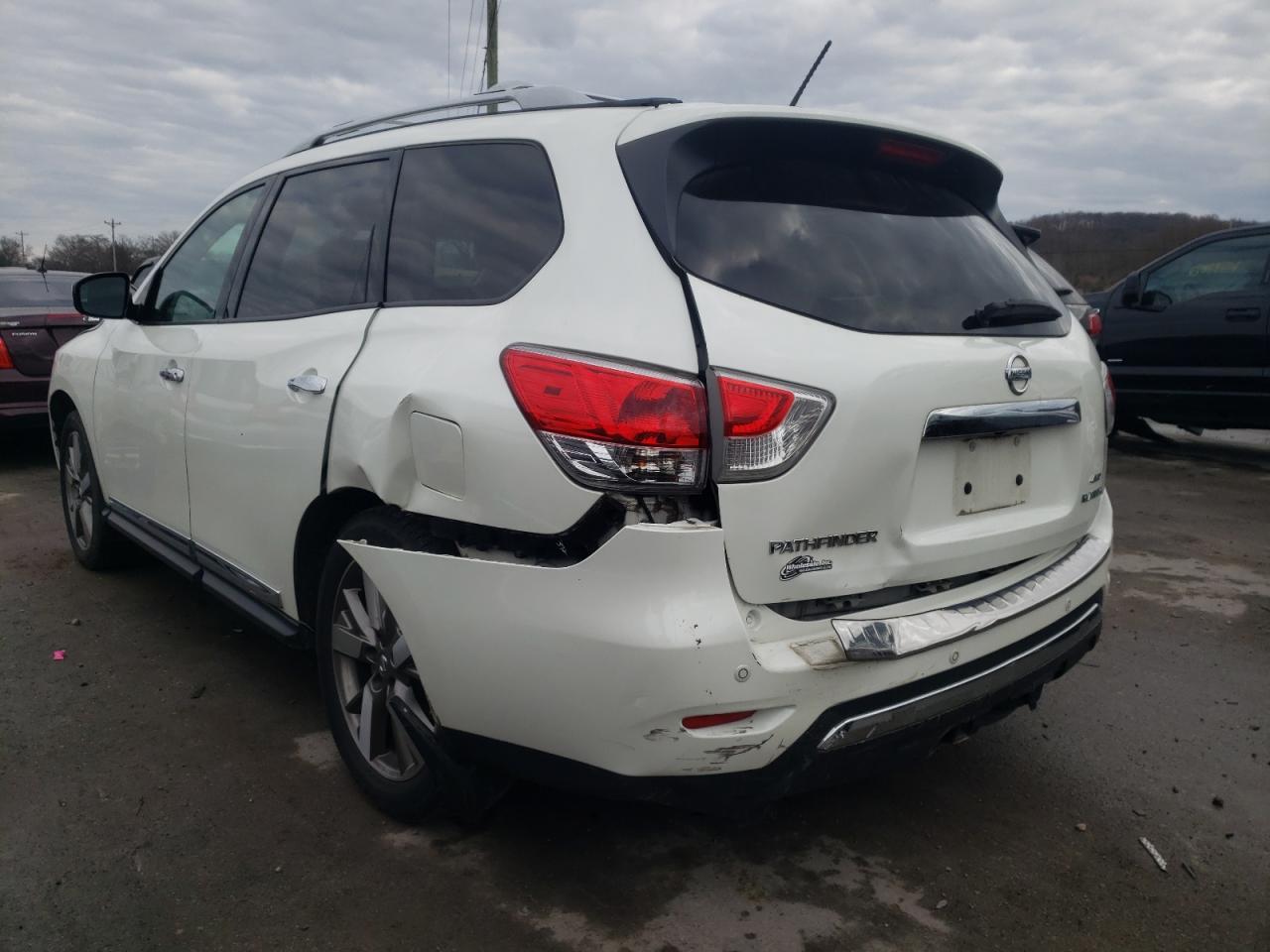 Photo 3 from auction – 2015 NISSAN PATHFINDER with VIN 5N1AR2MM2FC632987