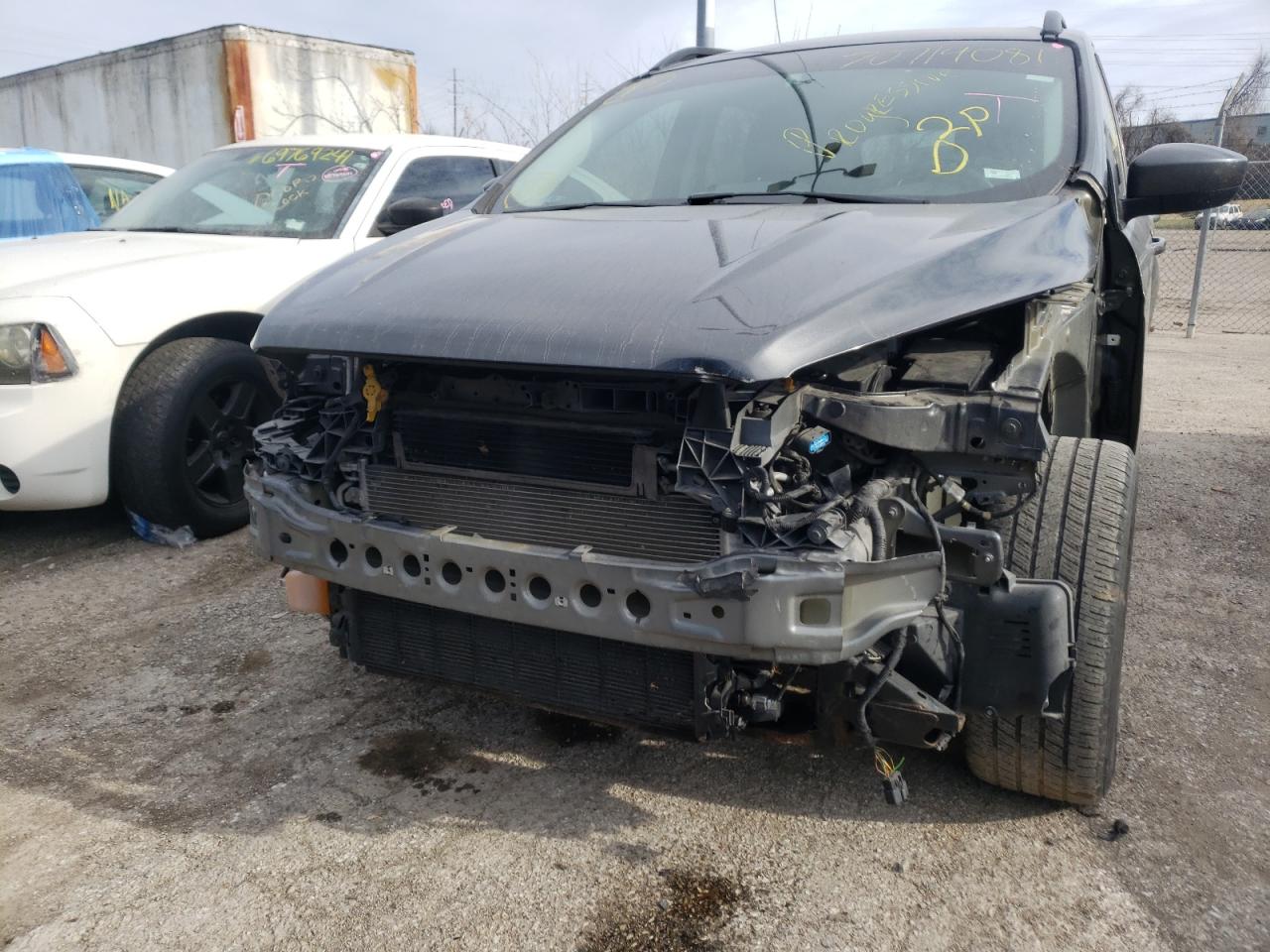 Photo 9 from auction – 2017 FORD ESCAPE SE with VIN 1FMCU0GD7HUA22037