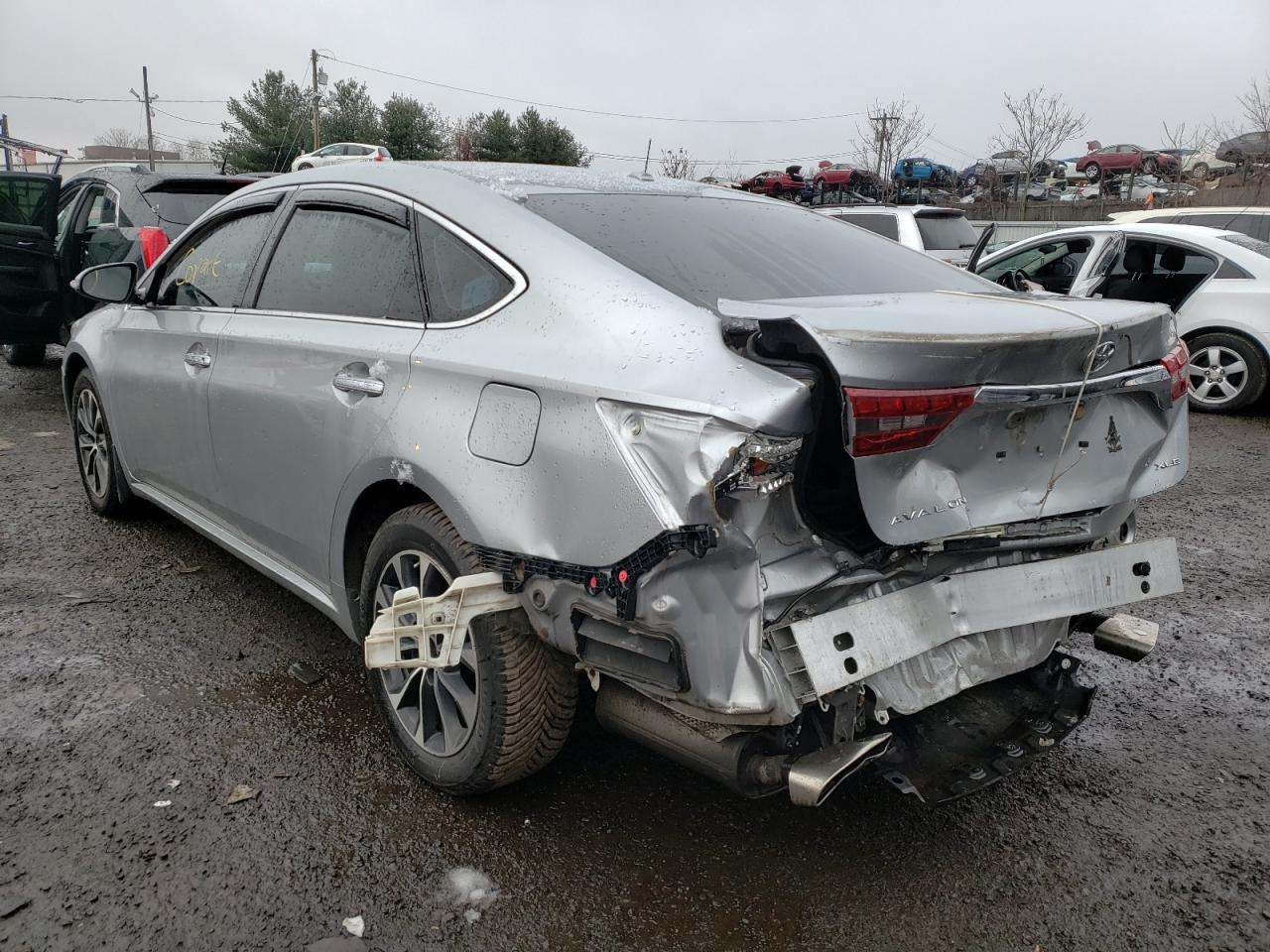 Photo 3 from auction – 2016 TOYOTA AVALON XLE with VIN 4T1BK1EB3GU196467