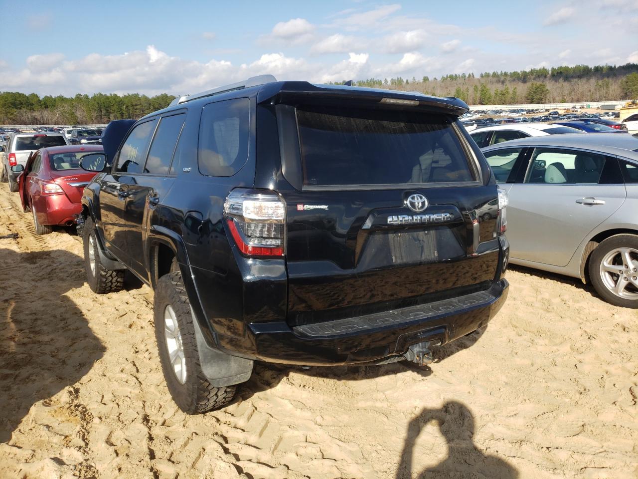 Photo 3 from auction – 2017 TOYOTA 4RUNNER SR with VIN JTEZU5JR9H5154044