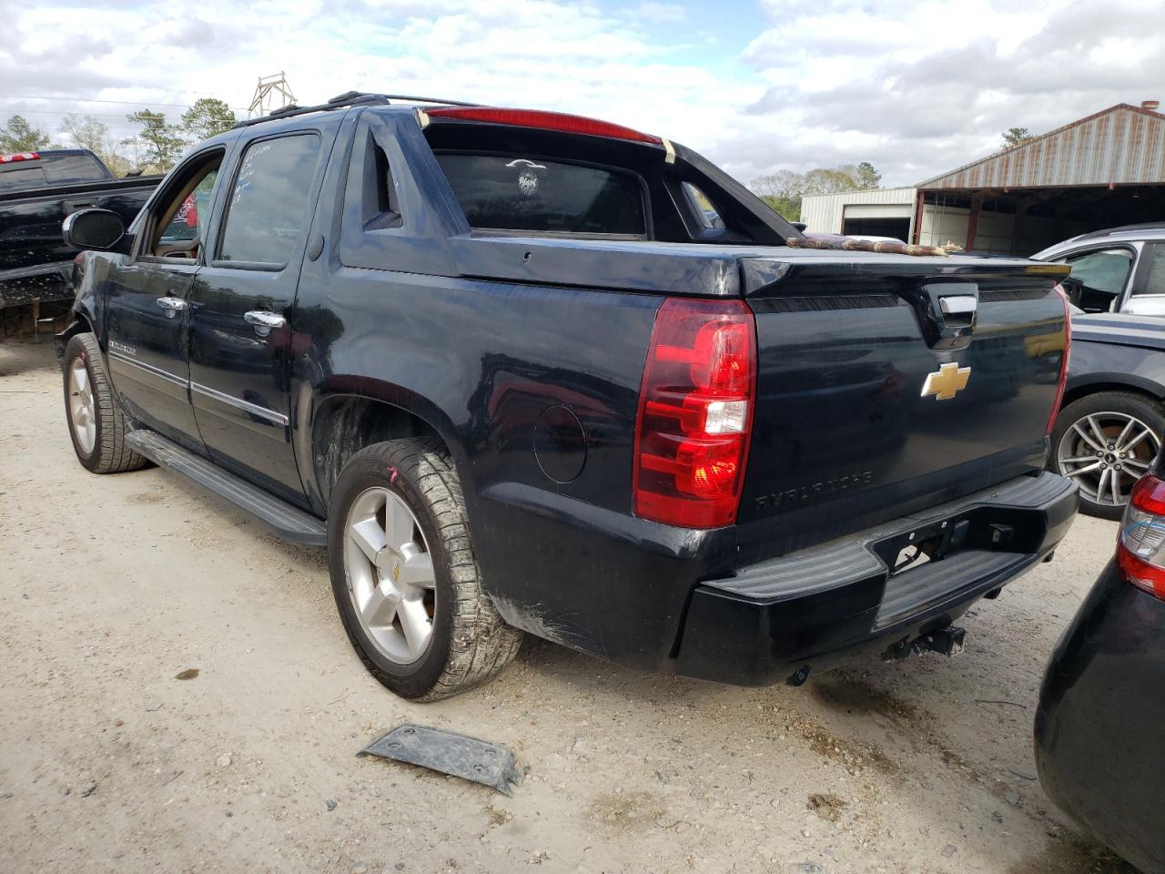 Photo 3 from auction – 2013 CHEVROLET AVALANCHE with VIN 3GNMCGE08DG271004