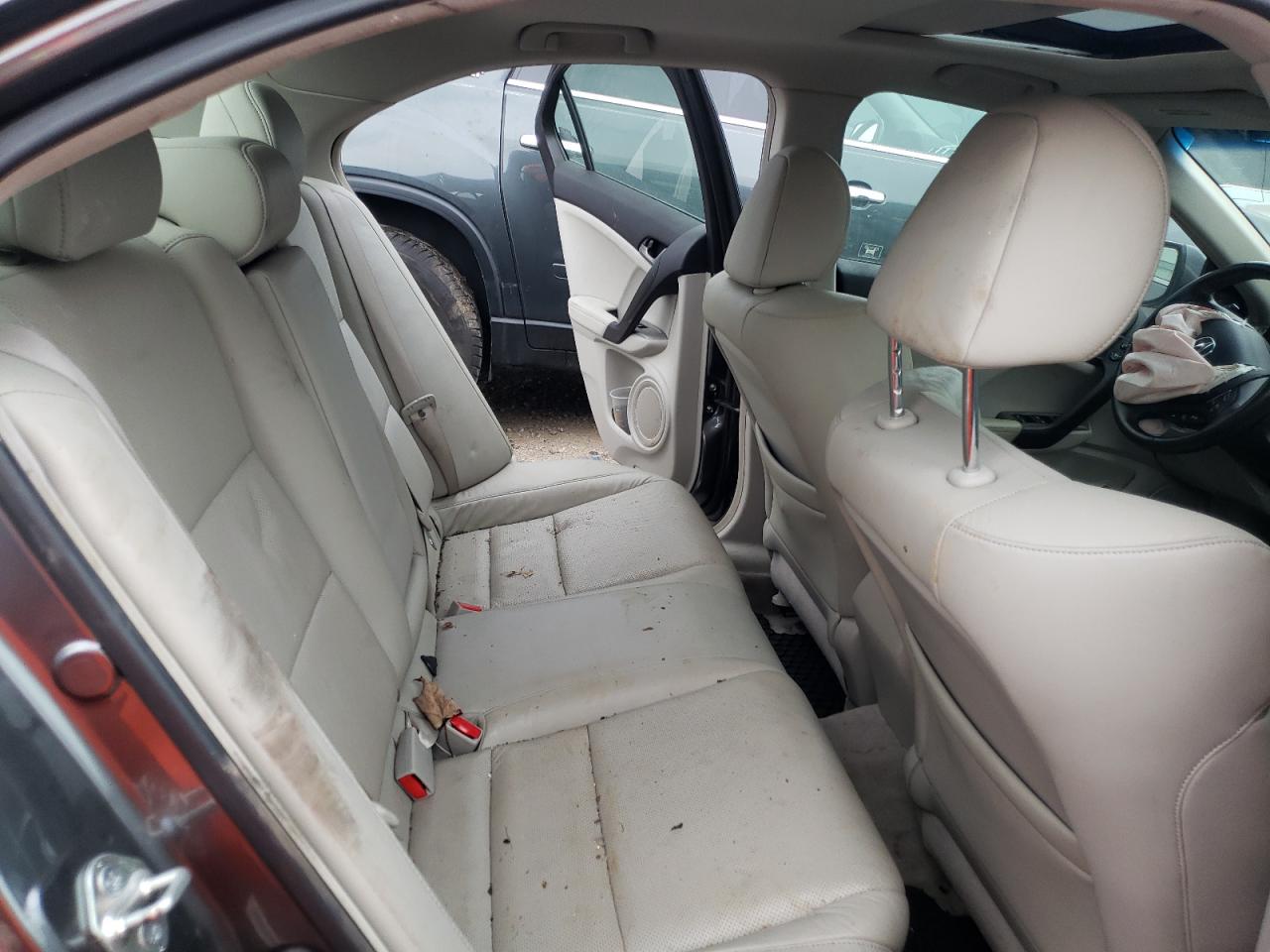 Photo 6 from auction – 2009 ACURA TSX with VIN JH4CU26669C010079
