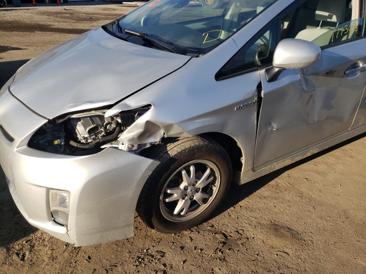 صورة رقم 9 من المزاد - 2011 TOYOTA PRIUS مع VIN JTDKN3DU5B1419094