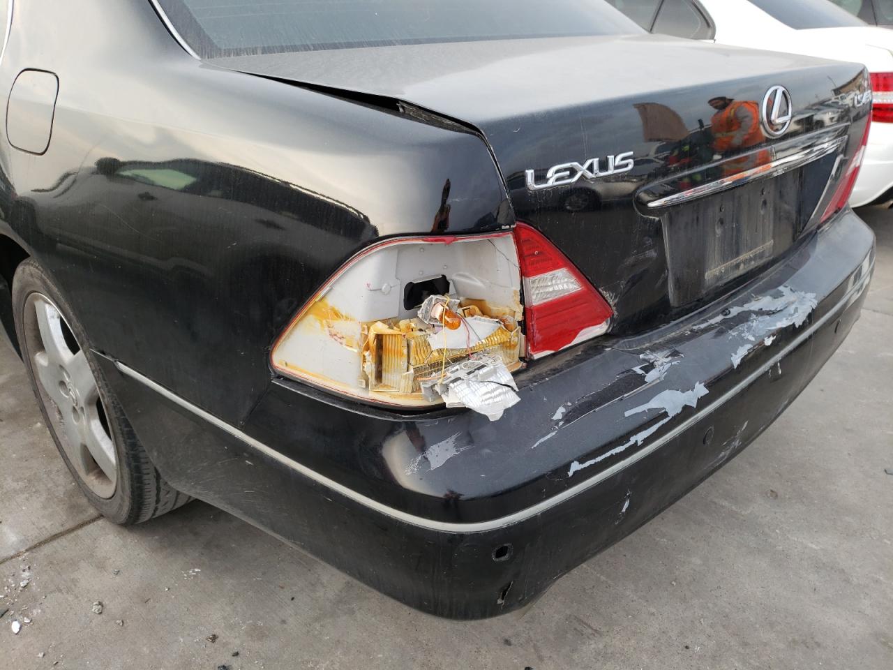 Photo 9 from auction – 2004 LEXUS LS 430 with VIN JTHBN36F640153154