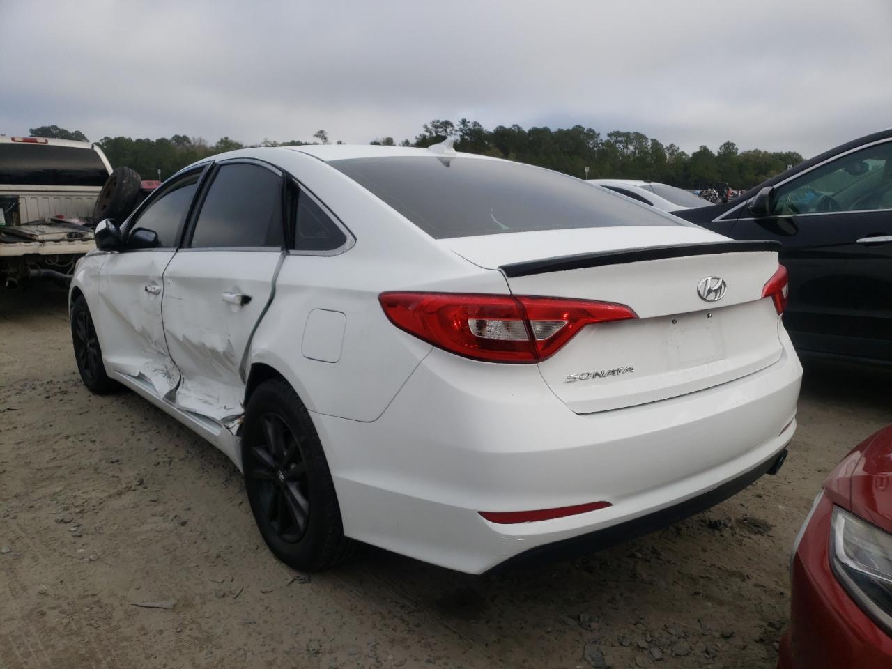 Photo 3 from auction – 2015 HYUNDAI SONATA SE with VIN 5NPE24AF9FH249869